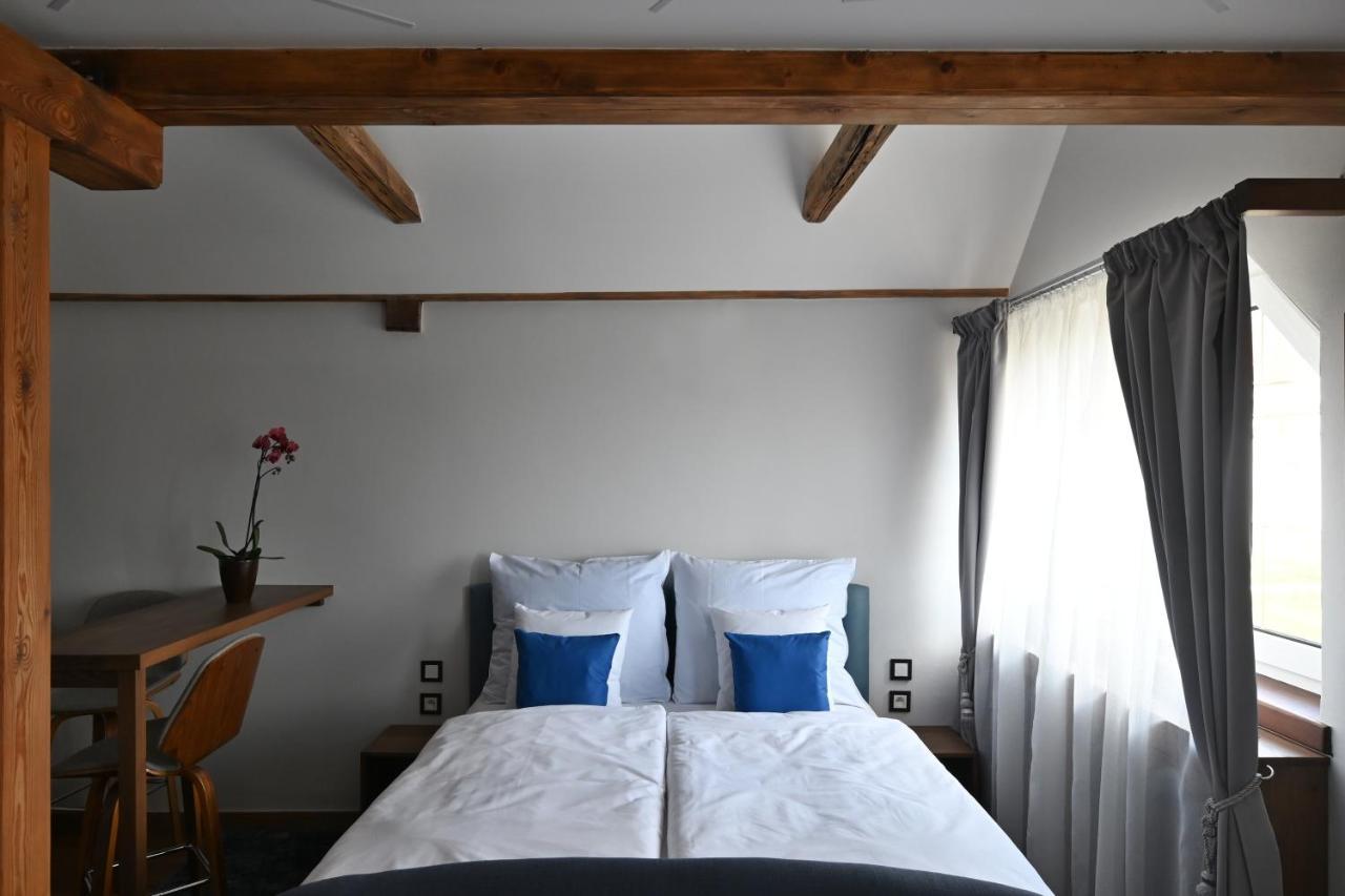 Apartmany Spessart Хомутов Экстерьер фото