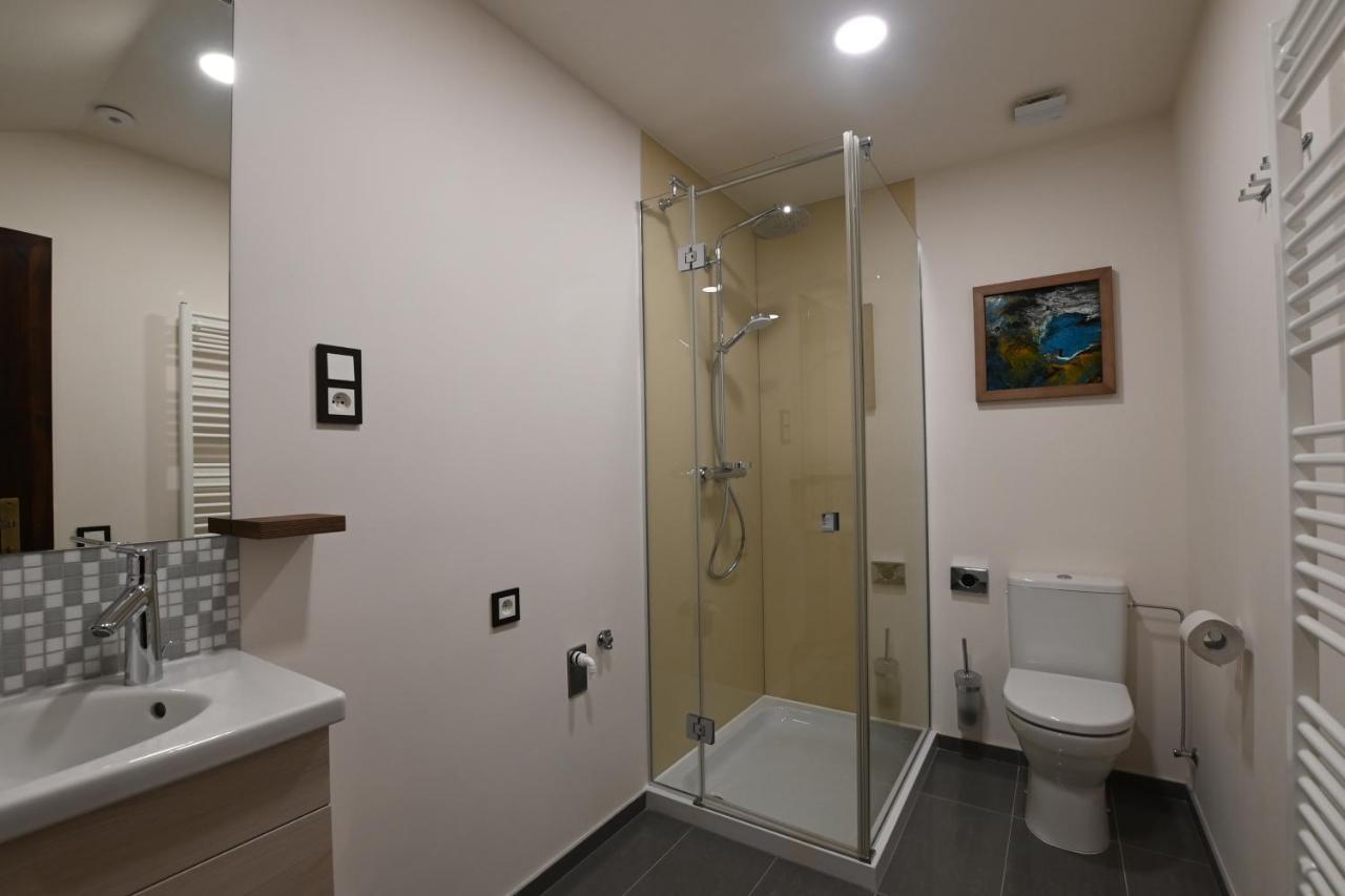 Apartmany Spessart Хомутов Экстерьер фото