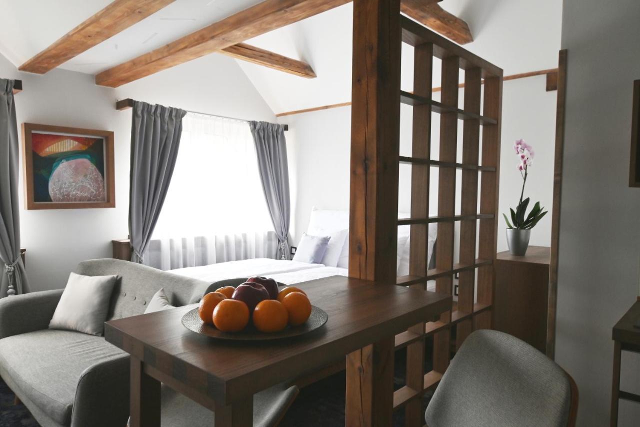 Apartmany Spessart Хомутов Экстерьер фото