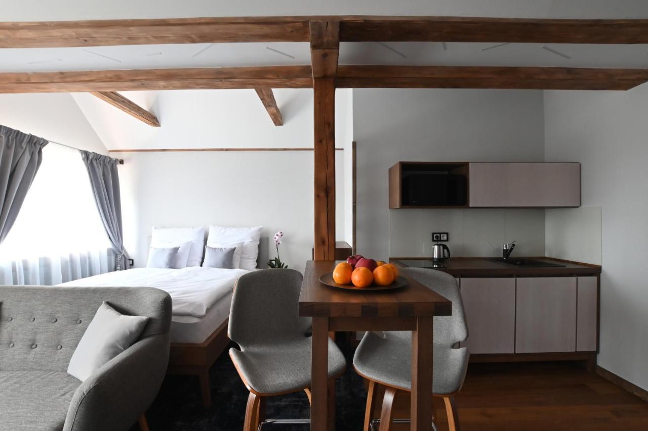 Apartmany Spessart Хомутов Экстерьер фото