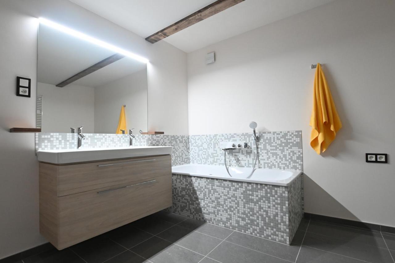 Apartmany Spessart Хомутов Экстерьер фото